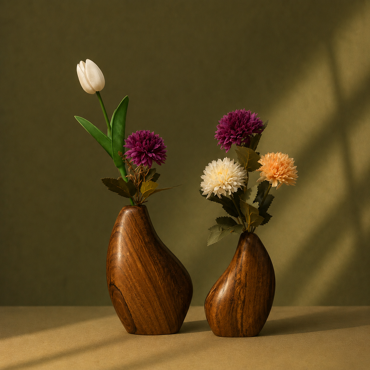 Pearl Form Wooden Vase Set